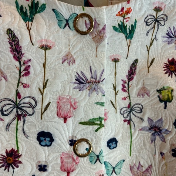 YUMI Sz 6 Jacket Snap Buttons Ruffles at Shoulders Floral Butterflies Textured - Picture 2 of 12